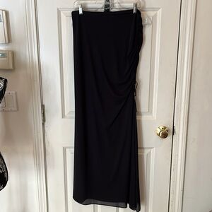 Laundry by Shelli Segal black pull on maxi skirt side shirring high slit